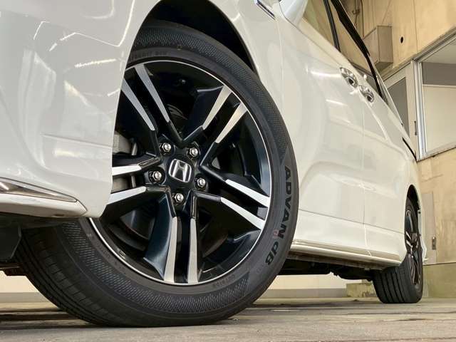 当店は在庫車両が店舗から離れた第二展示場にある可能性がございます。スムーズにご案内させていただくためにも事前にご来店の予約をお願い致します！