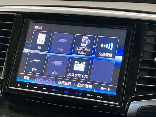 純正8インチナビ/フルセグ/Bluetooth/バックカメラ/CD/DVD