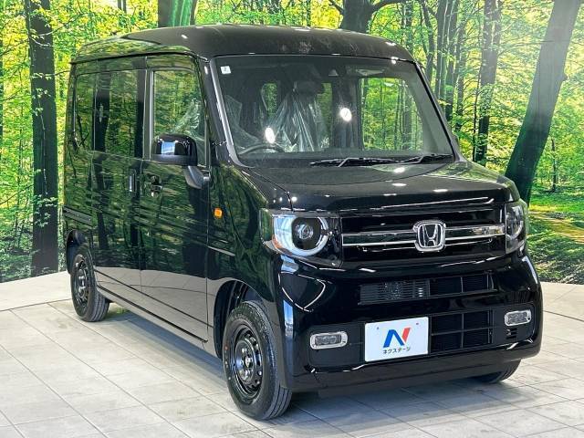 大好評のボディコーティング「弾スプラッシュコート」もご納車までに施工可能。通常のガラスコートと異なる、耐久年数6年の無機質ガラスコーティングが、ボディをキレイな状態に保ってくれます。