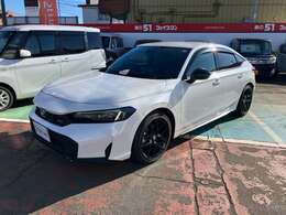 当店は、新潟県内で自動車販売・買取店、整備工場を7店舗展開する、「ONE＆PEACEグループ」の中古車販売店です。