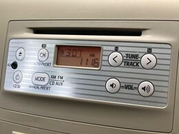 お好きな音楽を車内でお楽しみいただけます♪スピーカー交換・ウーハー追加などの音質向上や、最新ナビ・後席モニター等の取り付けも是非ご相談ください！