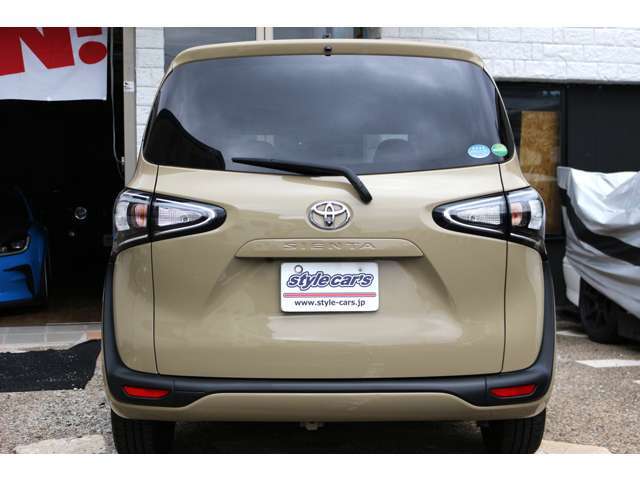 ☆バックカメラも搭載しておりますので駐車時も安心です！