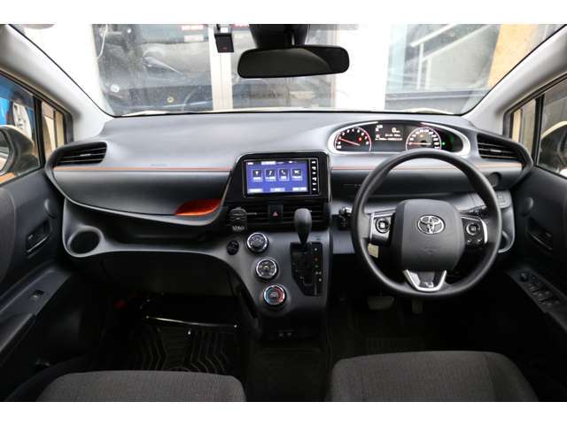 ☆全車内外装クリーニング済み☆外装磨き上げ・アルミホイル・足回り洗浄・天井・フロアマット・シート全席・ドア内・パネル全体・ガラスなど車内の隅々まで抗菌洗浄をスタッフが一台一台こだわって施工しています☆