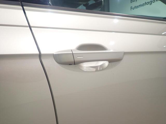 ”Keyless Access”によって、ドアハンドルに手をかけるだけでドアロックが解除できます！