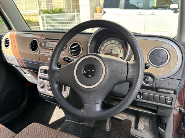 ★お子様連れOK★お子様連れのお客様も安心してお越しください！当店商談スペースには、プレイスペースもご用意しておりますので、ごゆっくりお車を見てご相談にものらせていただきます！