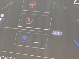 【シートベンチレーション】夏場は涼しい風でお尻や背中の熱やムレを防ぎ、冬はエアコンよりも早く温まってポカポカに！季節を問わず快適に過ごせます。