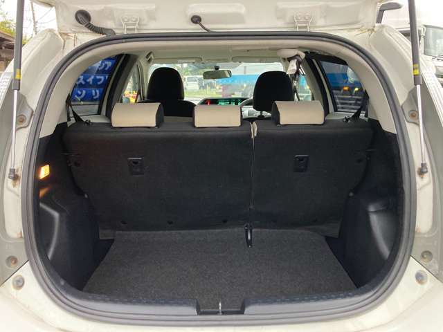 オイル交換工賃込軽自動車なら交換工賃込￥3000-で承ります！日頃の感謝をこめて格安プライスにて行わさせて頂いております！当社でご購入されてないお客様もお気軽にご利用ください！https://peace-auto.jp/