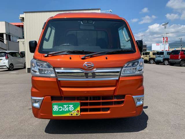 お車の車検・オイル交換・修理・鈑金塗装・ガラス修理・デントリペア・ボディコーティングなども幅広く対応しております。その際は無料で代車を貸し出し致します。車の事は何でもお任せください！