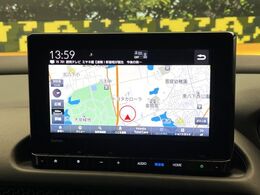 【9インチ　ホンダコネクトディスプレイ】視認性の高い大画面ディスプレイでナビの使用や、お持ちのスマートフォンと連携したbluetoothでの音楽再生が可能です♪