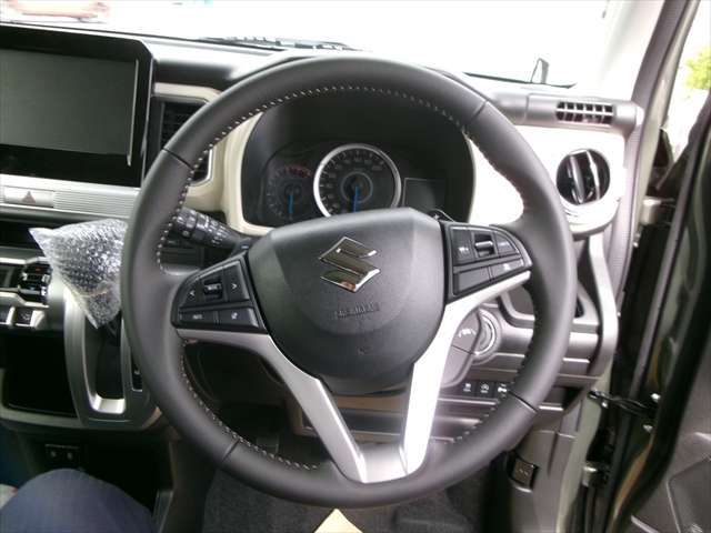 【各種ナビ・ETC・Bカメラ・Dレコーダー格安販売！】既製品ナビやETC・バックカメラ・ドライブレコーダー各種取り扱っております！当然取付もOK！セットプランで購入の方はさらにお得！