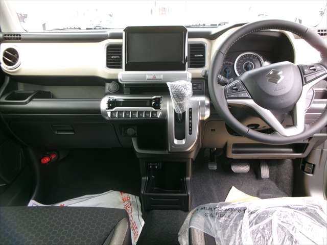 【オートローン】当店では分割払いも可能です。12回から108回の幅でお好きな回数をお選び頂けます。現在はローンご利用キャンペーンも開催しており、指定回数に応じてさまざまなサービスをお受け頂けます！