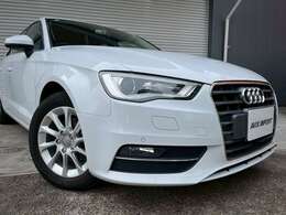 直列4気筒ターボエンジン＆7速Sトロニックによりスムーズなドライビングを実現！！　税金面においても経済的で初めての方にもおすすめです！！