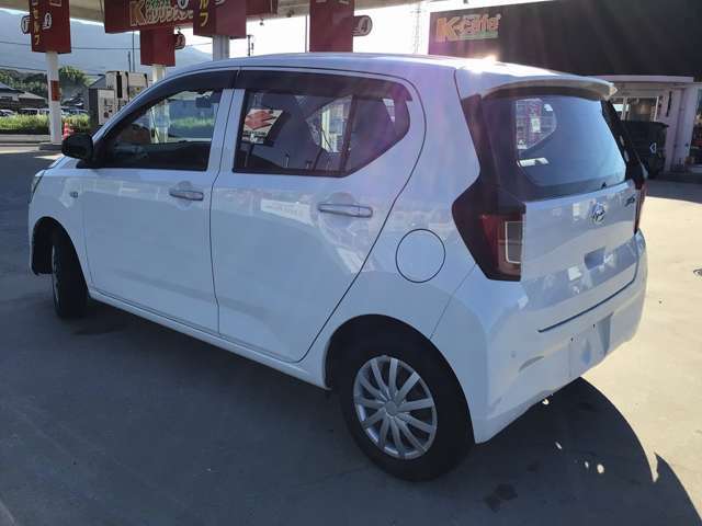 【届出済未使用車の得する価格】大量仕入れにより車両価格が割安な上重量税は払い込み済みで、登録月によっては取得税もかかりません。