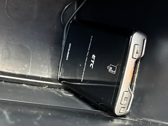 【ETC】高速道路の料金所をストレスなく通過！話題のスポットやサービスエリアに多い「スマートIC」利用時は必須のアイテムです。当店でセットアップを実施、ご納車当日からすぐにご利用いただけます！