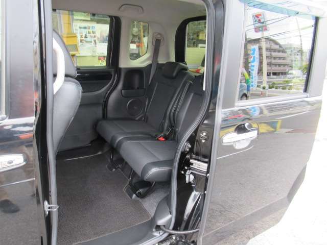 【お店紹介】当店は全車、安心の修復歴無車だけをご提供しております！お車の品質だけでなく、内外装の状態にもこだわった仕入れをしております。良質な中古車選びはサンキョウ♪♪