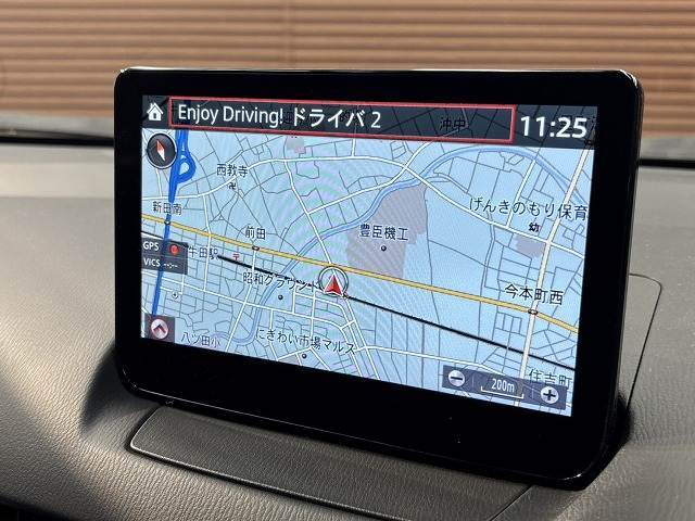 純正マルチナビゲーション搭載。DVDの再生、フルセグTV、Bluetoothお楽しみいただけます。