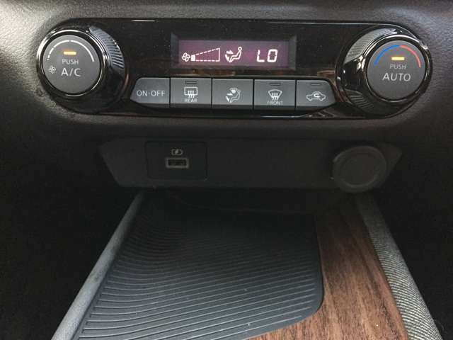 エアコンパネルです☆