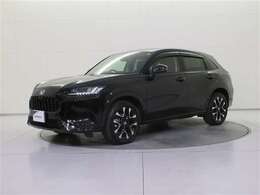 優れた走行性能に加え、さまざまなライフスタイルに合った使い方を可能にするSUVモデルです。