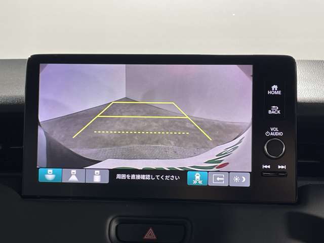 【バックカメラ】便利なバックカメラ装備で安全確認を頂けます。駐車が苦手な方にもオススメな便利機能です♪