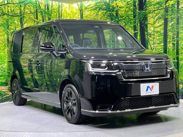 大好評のボディコーティング「弾スプラッシュコート」もご納車までに施工可能。通常のガラスコートと異なる、耐久年数6年の無機質ガラスコーティングが、ボディをキレイな状態に保ってくれます。
