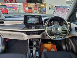 当店でお車をご購入いただき、さらに「有料保証」プランにご加入いただくと、特典としてオイル交換10回分の無料チケットを差し上げます。