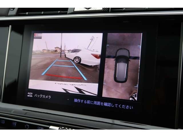 【全方位カメラ】運転に不慣れな方でも安心して駐車できますね！