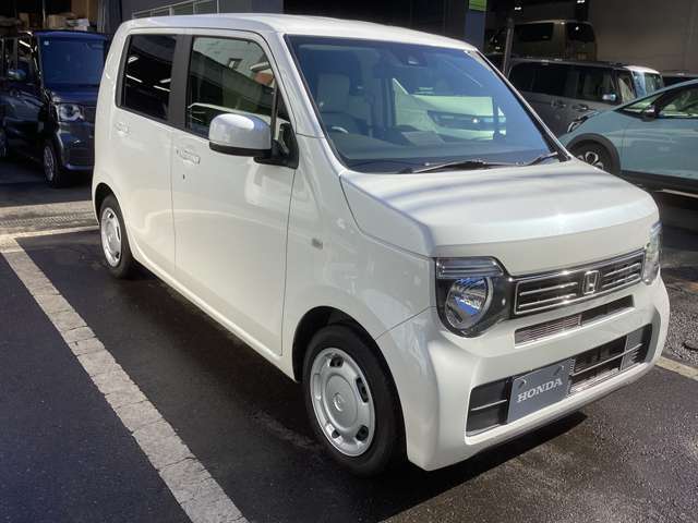 ホンダセンシング標準装備車両です！衝突軽減ブレーキ、踏み間違い防止機能など充実の装備です。