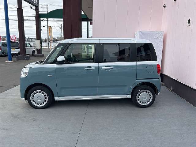 ☆★☆★道東最大級の届出済未使用車専門店シーモールです！！オールメーカーの取り扱いで、約200台の在庫車の中から気に入る1台を当店スタッフと一緒に選びませんか？？☆★☆★