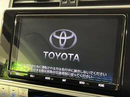 【純正9型ナビ】人気の純正9型ナビを装備しております。ナビの使いやすさはもちろん、オーディオ機能も充実！キャンプや旅行はもちろん、通勤や買い物など普段のドライブも楽しくなるはず♪