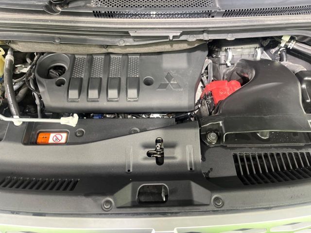 親切・丁寧な専門メカニックスタッフが応対！・車検・点検整備・事故等の修理などアフターサービスも安心。お車のカスタマイズもネクステージのサービススタッフまでご相談ください！