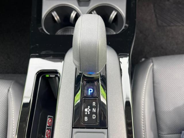 国産車から輸入車まで多様なお客様のニーズのお応えできるように、全国規模で豊富な在庫展開！車のことならWECARSへ！