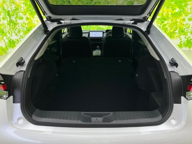 WECARS（ウィーカーズ）は全国250店舗展開！お客様が安心してカーライフをお楽しみいただけるよう社員一同心を込めてサポートいたします。