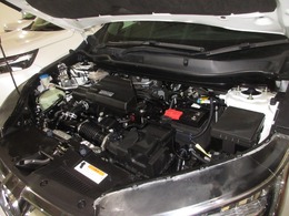 内装、外装、エンジンルームの隅ずみまでクリーニングを実施してお渡しします！　プロが仕上げをしましたからピッカピカですよ～！点検整備もきっちり実施いたします。