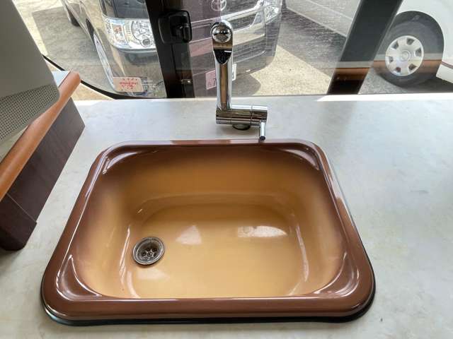 キャンピング用品の取り付けはもちろんお任せください！