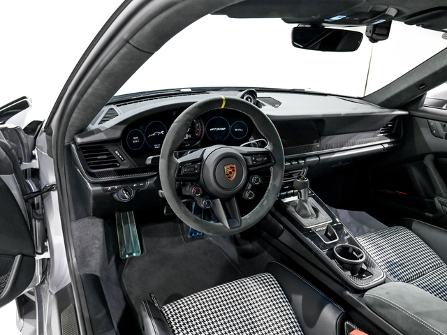 ブラック GT シルバー ステッチ付　び Race-Tex