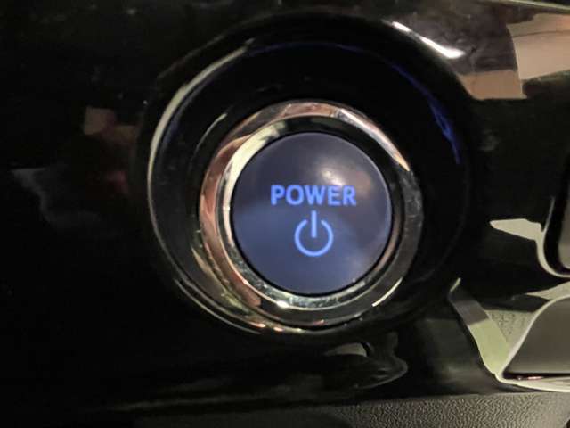 お車の機能や安全装備に関して気になる方は、ぜひ一度ご来店ください！その場でスタッフがご説明可能です！