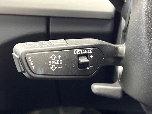 ●レーダークルーズコントロール：前の車との車間距離を一定にとりつつ、一定速度で自動走行してくれる次世代のクルーズコントロール！主に高速道路や自動車専用道路で使用する便利な機能です！