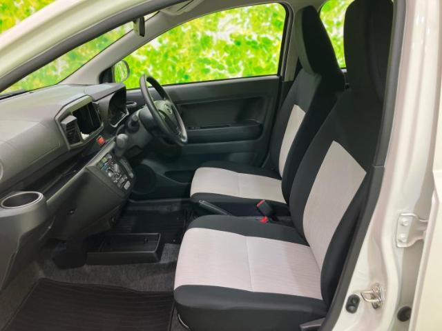 WECARSでは各商談席に大型モニターをご用意しております！見やすい大画面でゆったりと全国の在庫をご覧いただけます！是非ご来店お待ちしております！