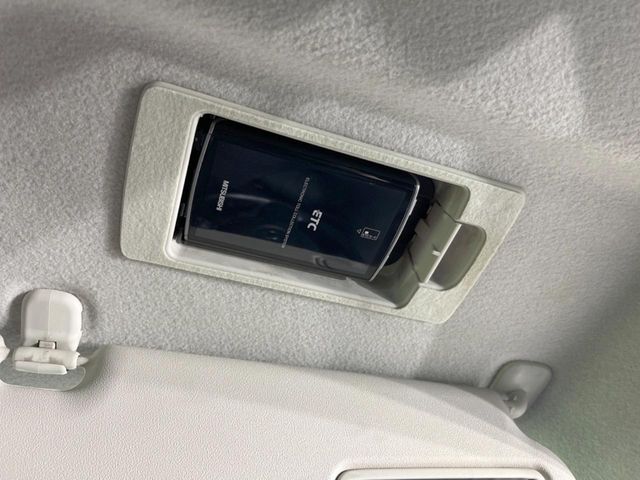 【ETC】高速道路の料金所をストレスなく通過！話題のスポットやサービスエリアに多い「スマートIC」利用時は必須のアイテムです。当店でセットアップを実施、ご納車当日からすぐにご利用いただけます！