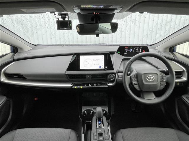 【インパネ全体】全方位で視界が広く、高い目線で運転もしやすいです！