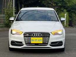 目立つキズ・凹みはありません！