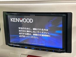 【ナビゲーション】使いやすいナビで目的地までしっかり案内してくれます。各種オーディオ再生機能も充実しており、お車の運転がさらに楽しくなります！！