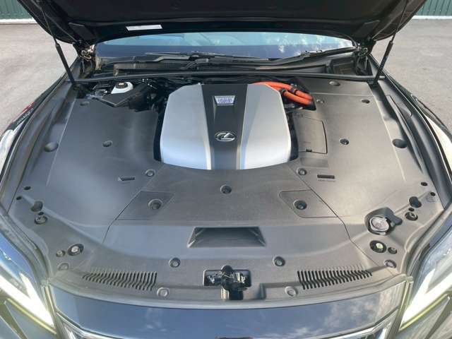錆が少なく良好な状態です！納車前にしっかり整備した後、エンジンルームも美装して納車いたします！