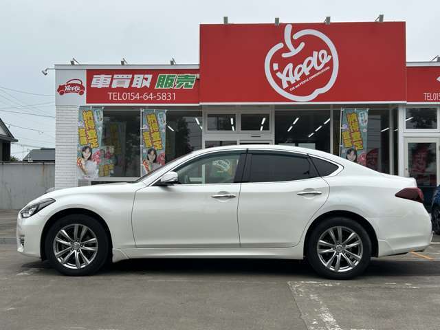 ☆アップルは全国に265店舗☆『釧路星が浦店』は『札幌篠路店』『札幌白石店』『札幌藻岩店』『小山店』と兄弟店です。全ての展示車をご紹介出来ますので、お気軽にお問い合わせください。