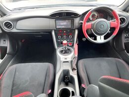 グループ総在庫数約30，000台！！全国の系列店からメーカー・車種問わずご紹介出来るので、あなたにピッタリのお車が見つかるはずです♪まずはお問い合わせ下さい☆