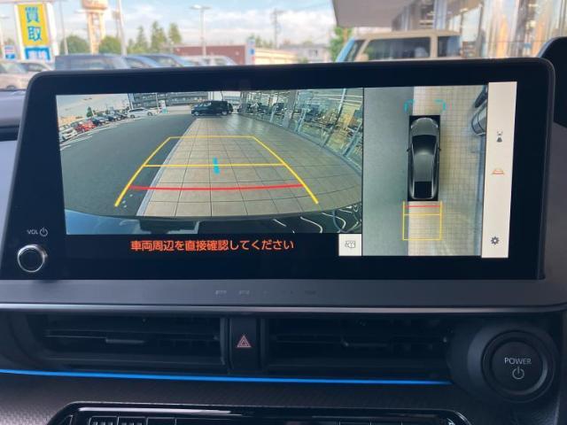 WECARSの展示場では実際に見て、触ってお車をお選びいただけます！知識の豊富な営業スタッフが様々なカーライフをご提案いたします！