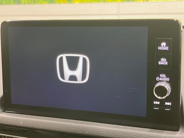 【9インチ　ホンダコネクトディスプレイ】視認性の高い大画面ディスプレイでナビの使用や、お持ちのスマートフォンと連携したbluetoothでの音楽再生が可能です♪