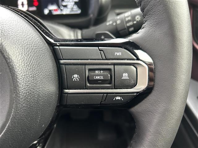 こちら運転席周りの操作部分・装備の写真になります。各部しっかり動作の確認をしておりますので、ご安心だくさい。また、第三者機関の鑑 定書もありますので、そちらも併せて、ご確認いただければ幸いです！