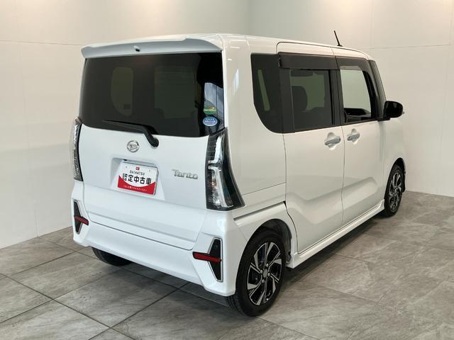 お客様にぴったりなおクルマをお選びいただけますように様々な展示車をご用意致しております！ダイハツの軽自動車だけではなく、他メーカー車やコンパクトカー・ミニバンなども数多く取り揃えております！