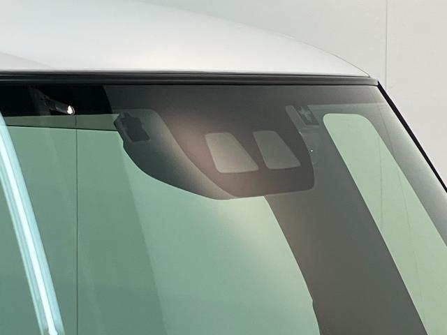 品質へのこだわり！フロアマットやシートなど車内をキレイに清掃し、ニオイや汚れなどを徹底的にクリーニングしてもらっております。室内はピカピカです☆